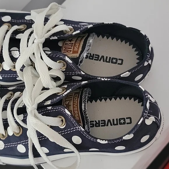 Converse Athletic Nav. - Picture 2 of 5